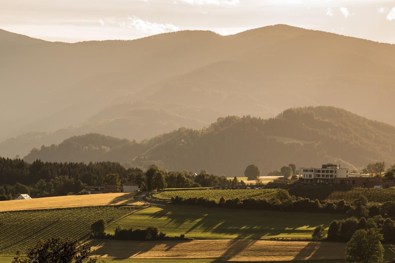 Trippelgut - Schlafgut Hotel Feldkirchen in Kärnten Exterior foto